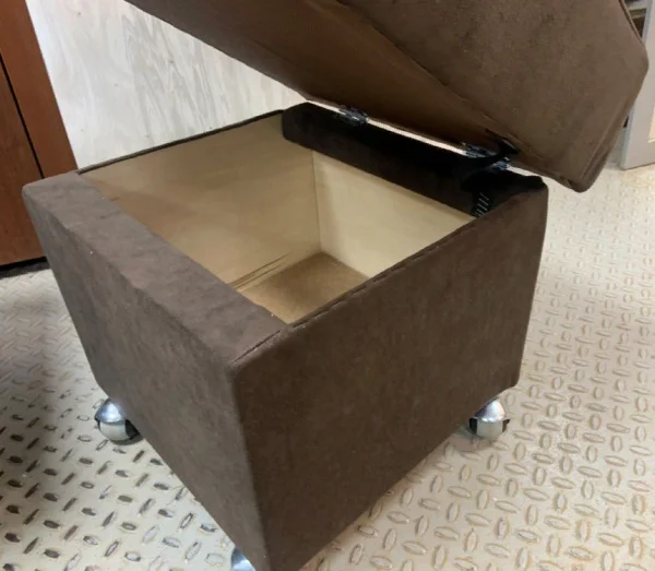 Банкетка квадратная 40х40