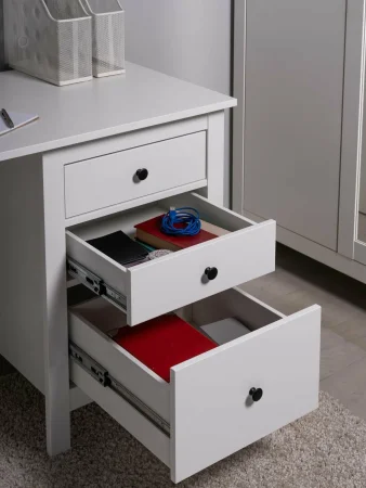 Стол письменный Сага белый