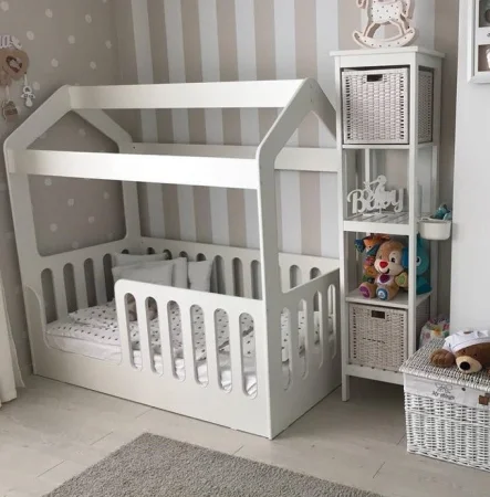 Детская кровать домик