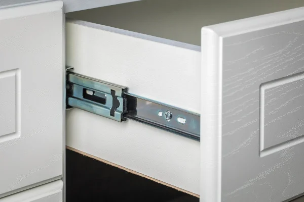 Тумба Ливерпуль ясень ваниль/белый