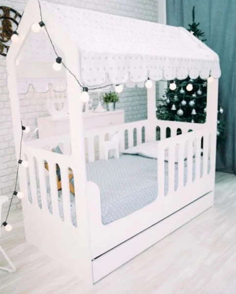 Детская кровать-домик с ящиком